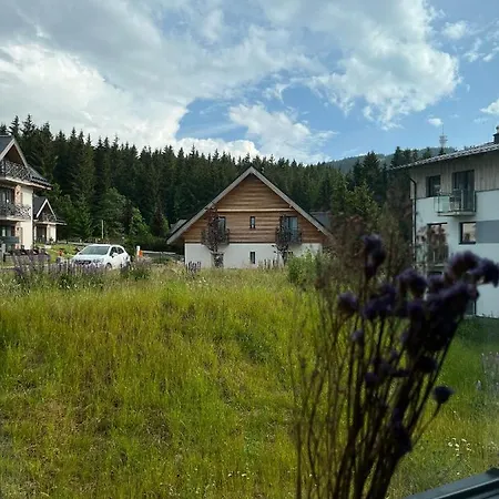 Pod Svahem Apartamento